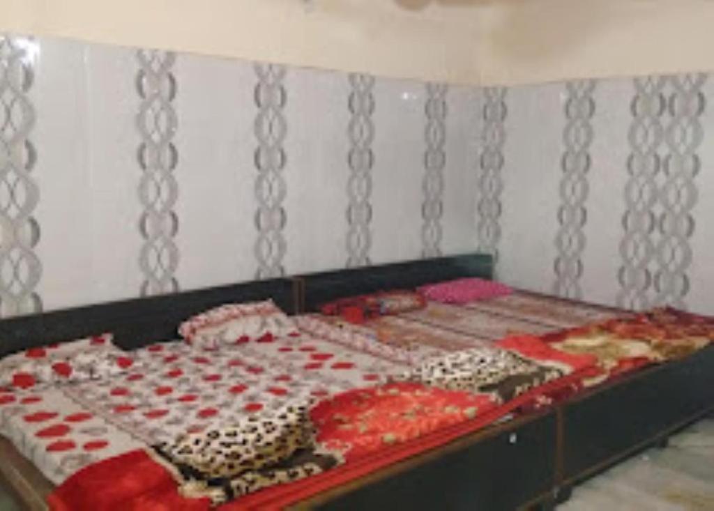 Maatu Shri Comfort Stay-Guest House Mathura Εξωτερικό φωτογραφία