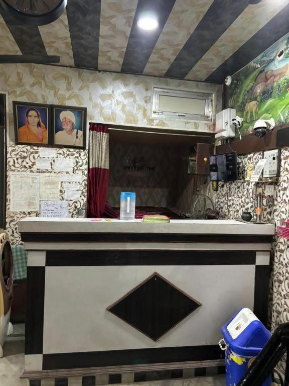 Maatu Shri Comfort Stay-Guest House Mathura Εξωτερικό φωτογραφία